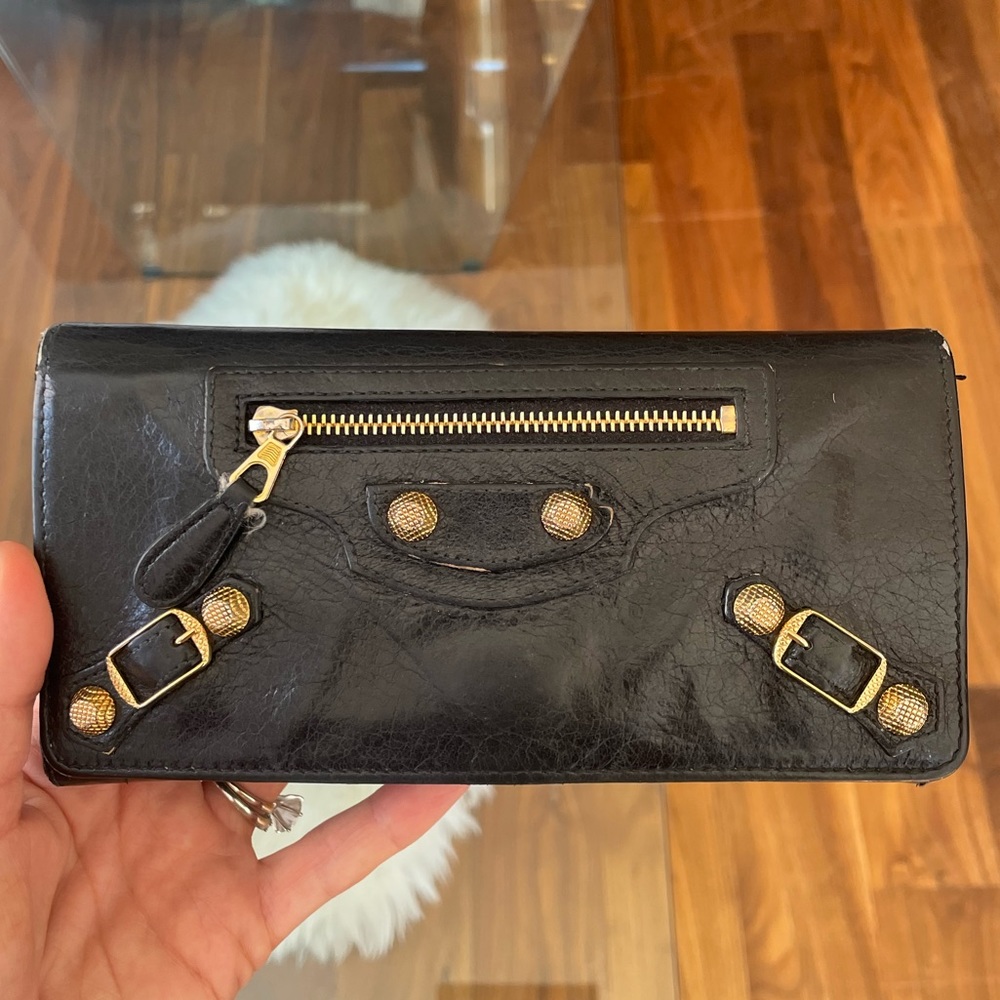 Authentic Balenciaga Wallet (pre-loved)